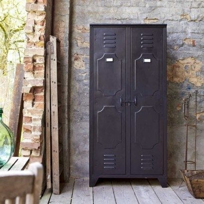 Armoire en métal